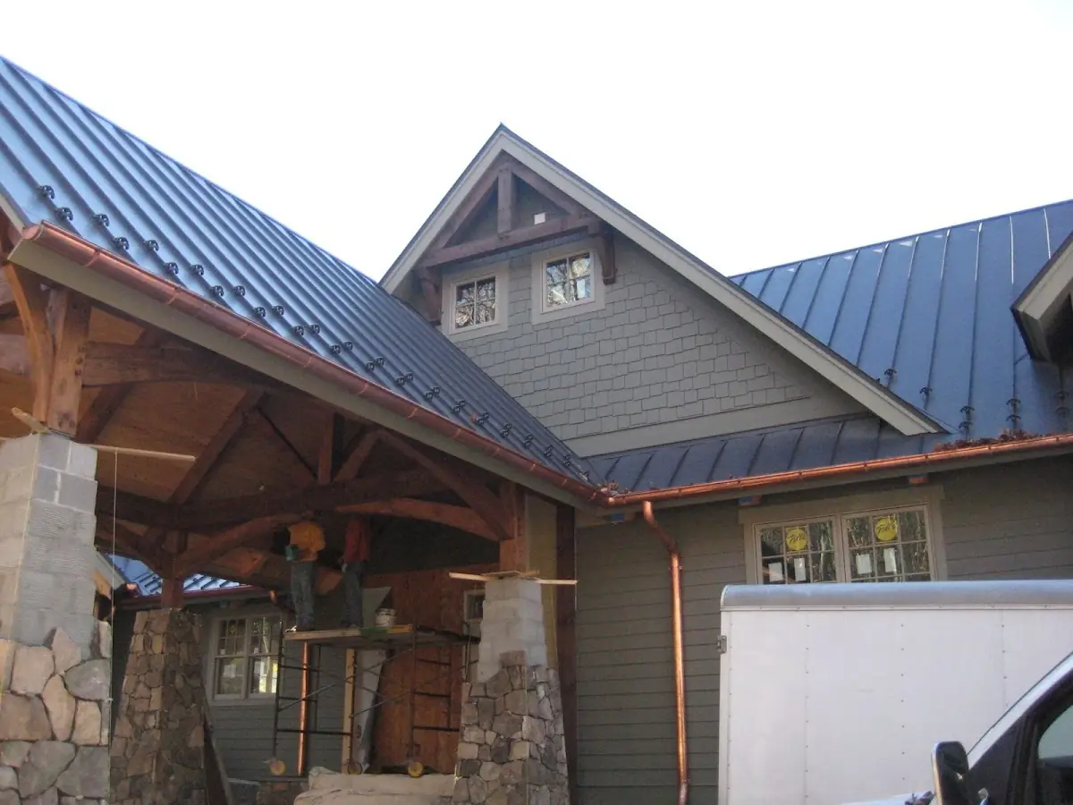 Craftsman Roofing team delivering quality roofing work in Blandon